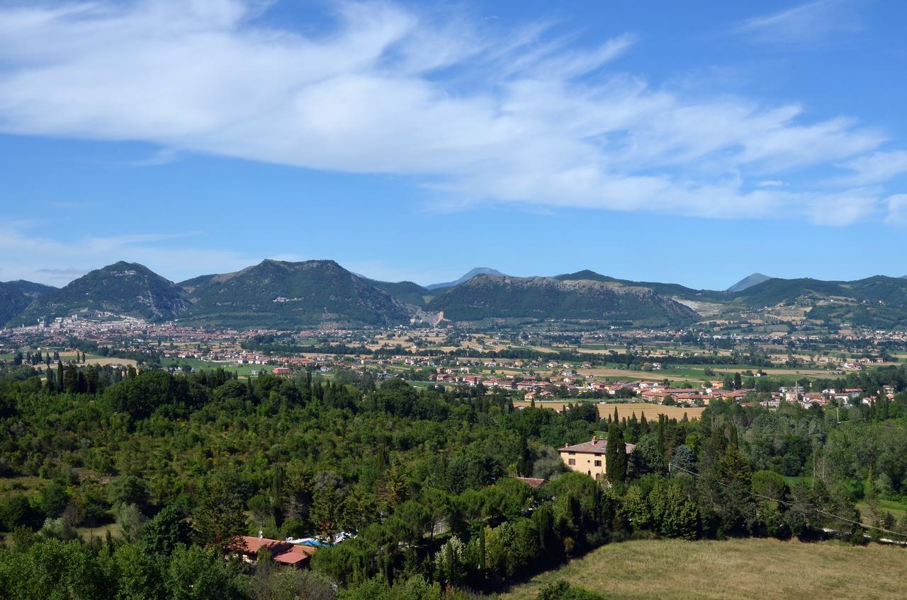 Agriturismo Villa Mozart Nel Verde Gubbio Exteriér fotografie