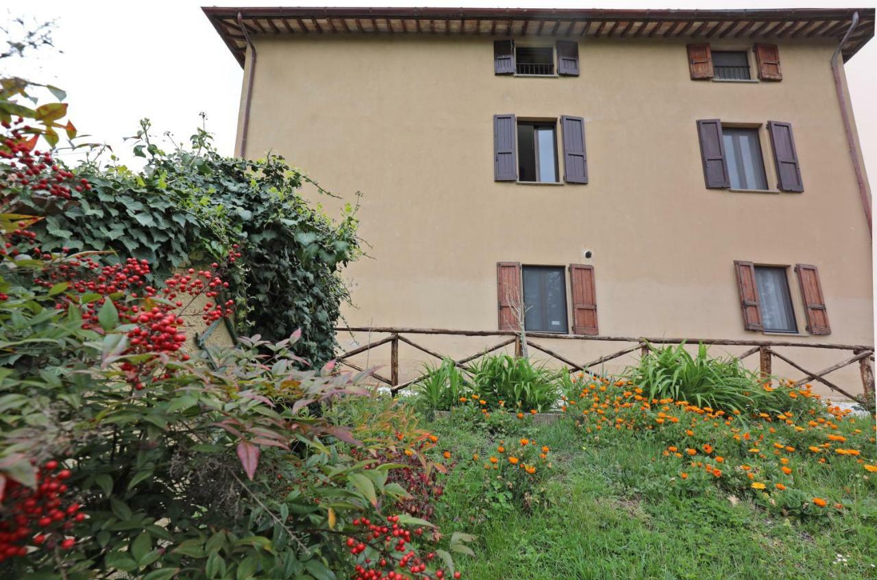 Agriturismo Villa Mozart Nel Verde Gubbio Exteriér fotografie